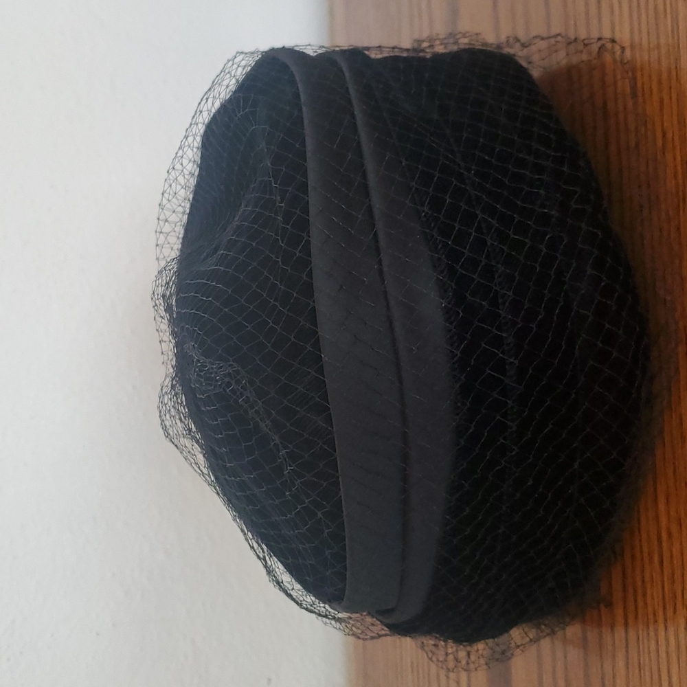 Linda Farrell Vintage New York Funeral Hat